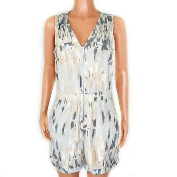 Armani Exchange Gray and Cream Jumpsuit with Collared Neckline - Picture 11 of 11